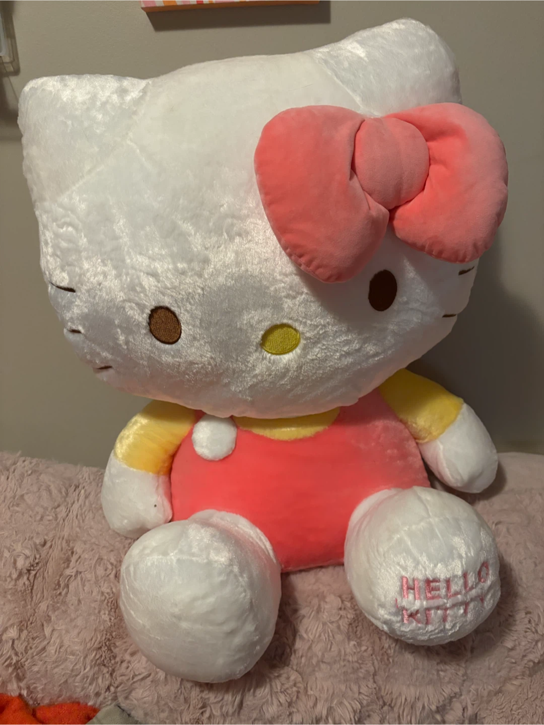 18" Hello Kitty Plush