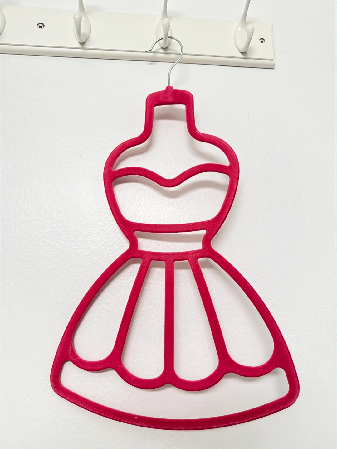 2 Pink Dress-Shaped Velvet Hangers + 29 Pink Kids Velvet Hangers