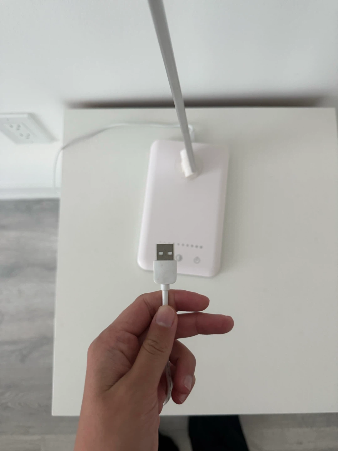 LED Desk Lamp - photo 3