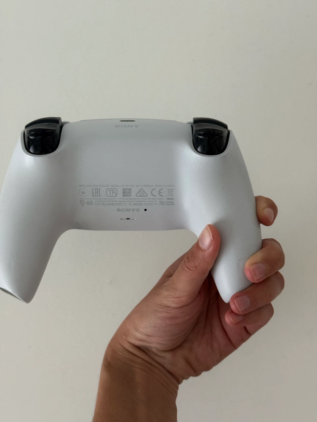 Sony PS5 DualSense Wireless Controller – White - photo 2