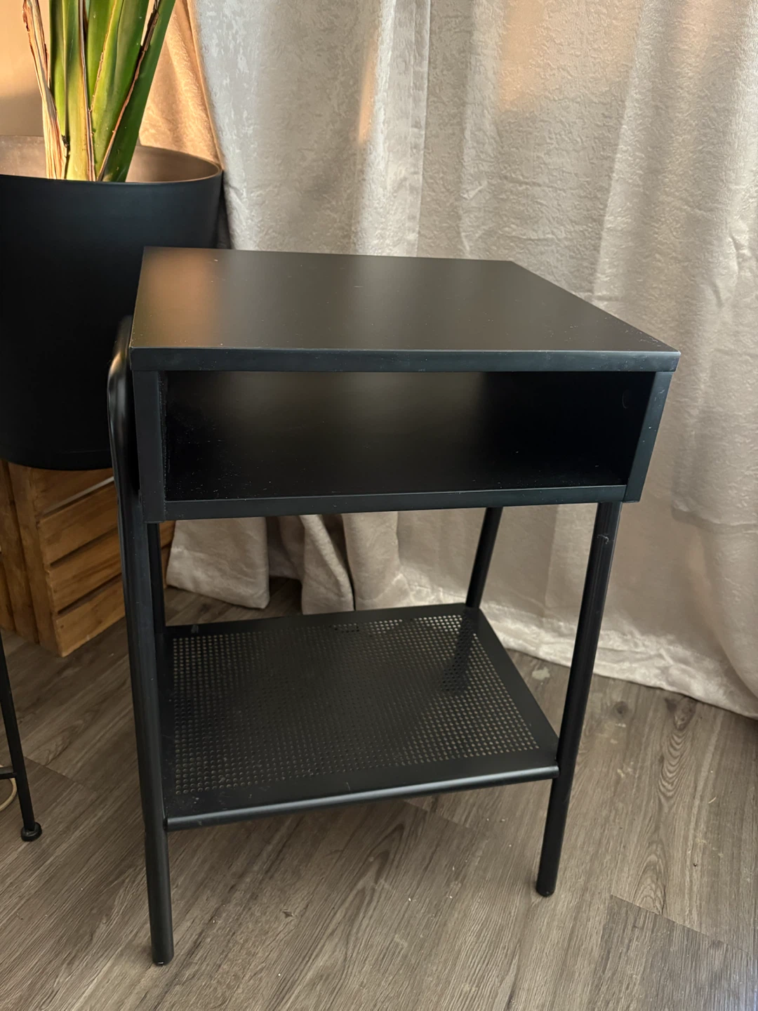 Black Metal Bedside Table - photo 4