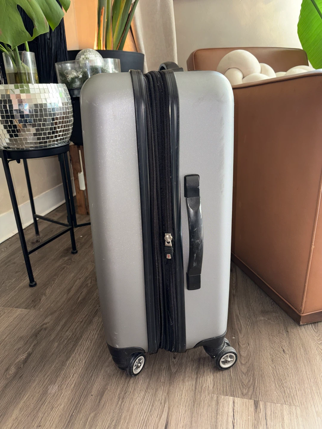 Ricardo Beverly Hills Silver Carry-On Luggage - photo 5