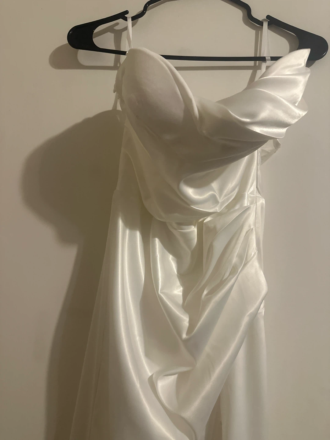 (Wedding) White Strapless Ruched Evening Gown - photo 3