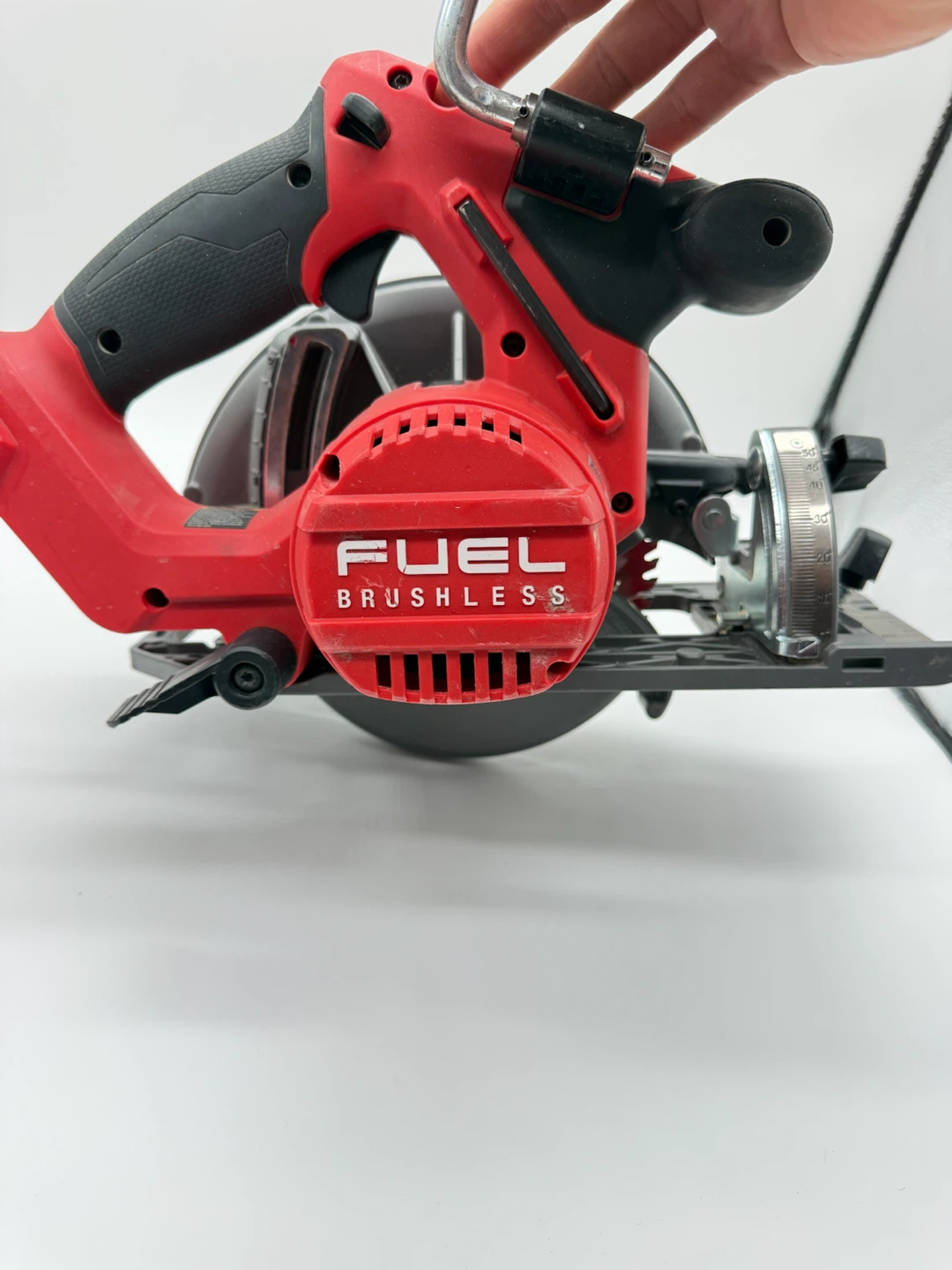 Milwaukee M18 FUEL Brushless 6-1/2in. Circular Saw 2730-20 - photo 2