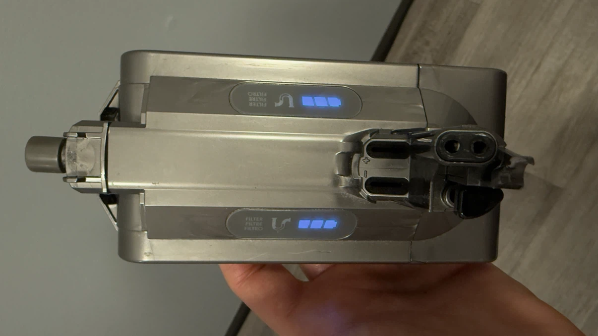Dyson SV12 Replacement Battery Pack - photo 3