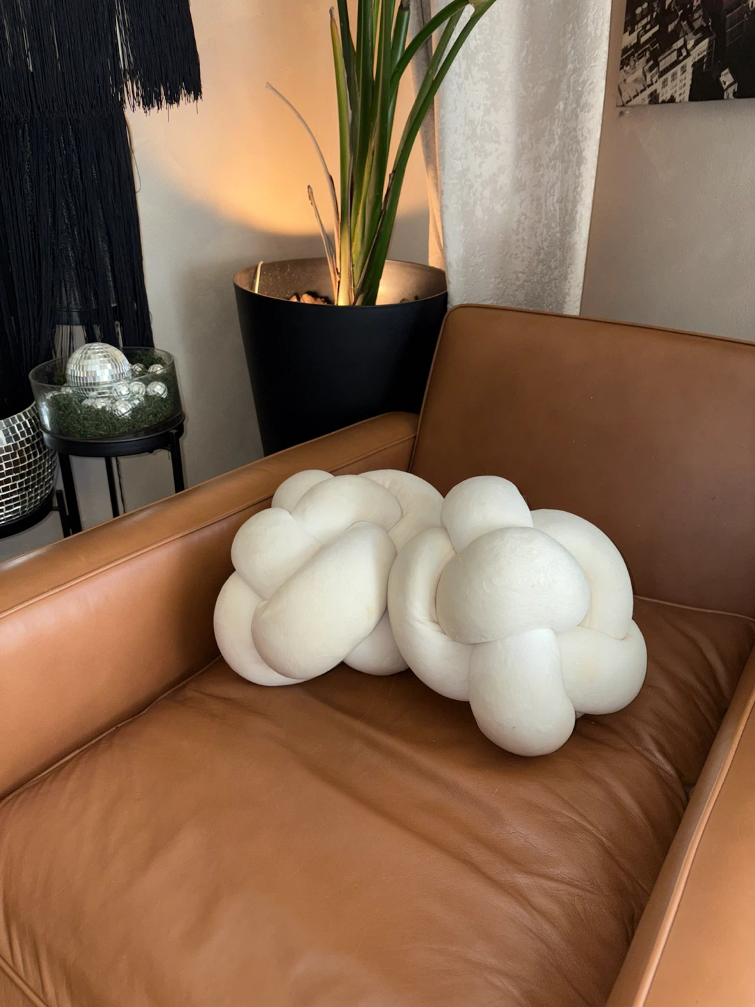 White Knot Decorative Throw Pillow - photo 3