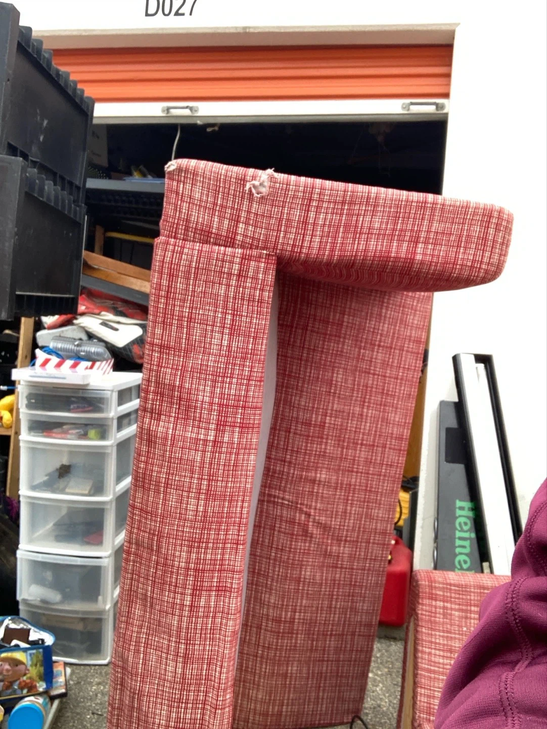Red patterned sectional sofa - photo 2