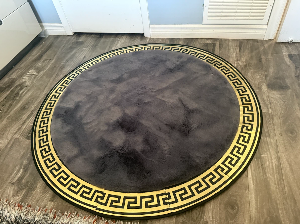 Round Gray and Gold Greek Key Area Rug - photo 2