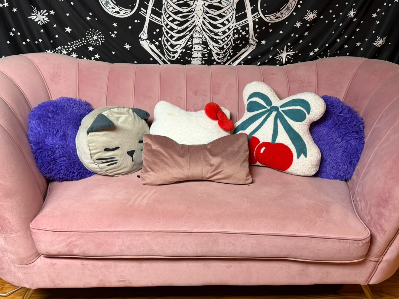 Pink Velvet Sofa - photo 2