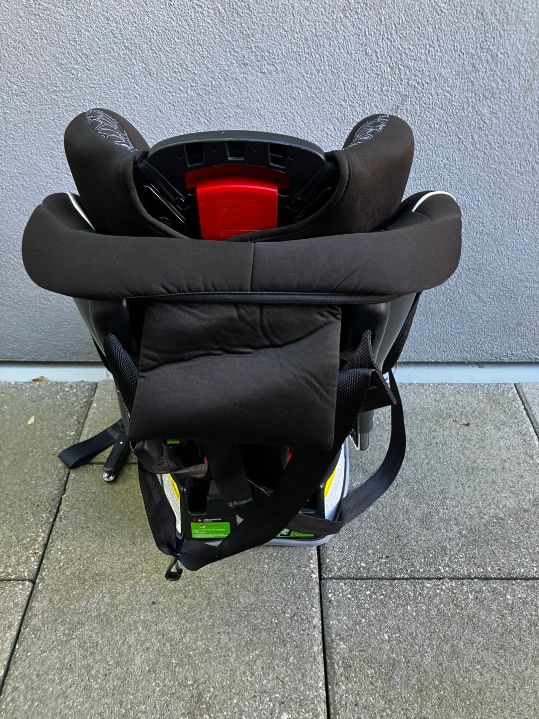 Britax Emblem Convertible Car Seat - photo 2
