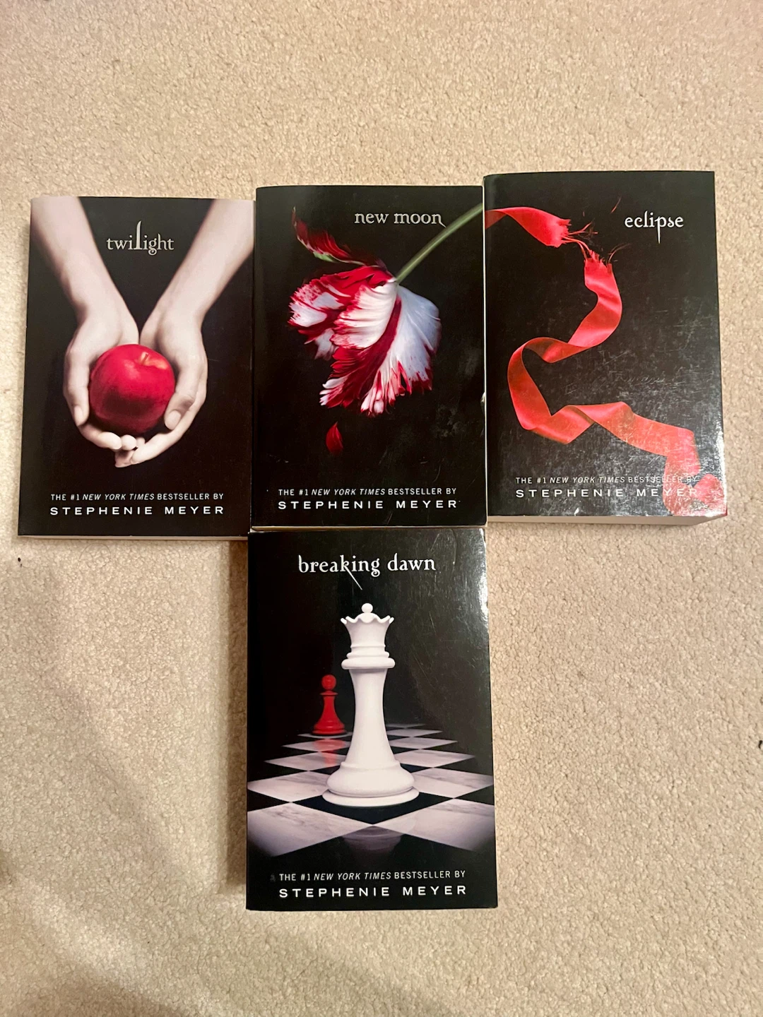 Twilight Series 4-Book Collection by Stephenie Meyer