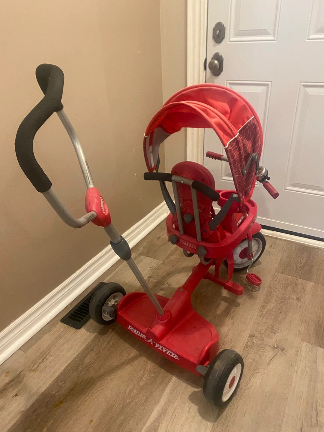 Radio Flyer 4-in-1 push trike - photo 5
