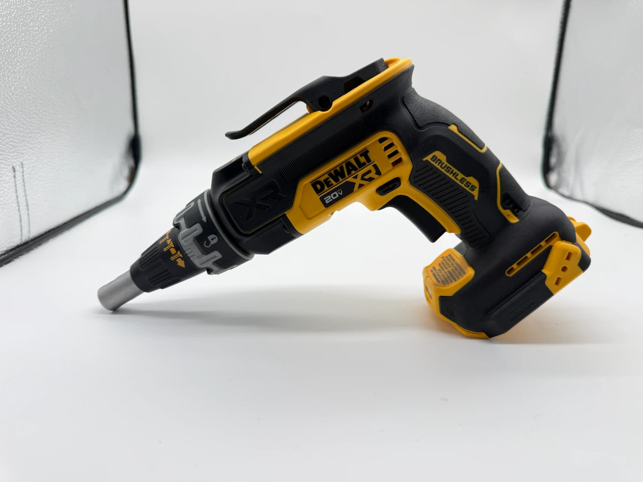 DEWALT 20V MAX XR Brushless Drywall Screwgun (Tool Only) DCF630 - photo 2