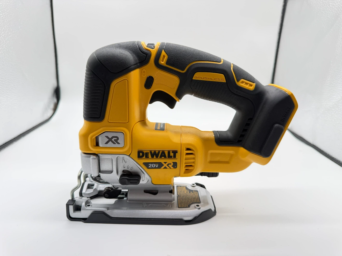 DEWALT 20V MAX XR Lithium-Ion Brushless Jigsaw Tool-Only DCS334