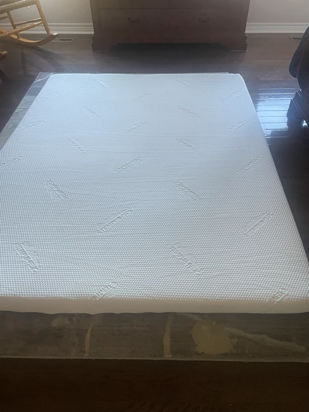 TEMPUR-PEDIC QUEEN MATTRESS TOPPER
