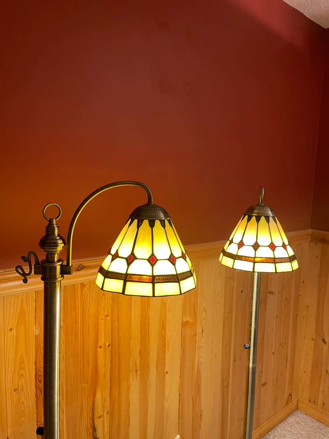 A beautiful Tiffany Style stained glass floor lamp - photo 3