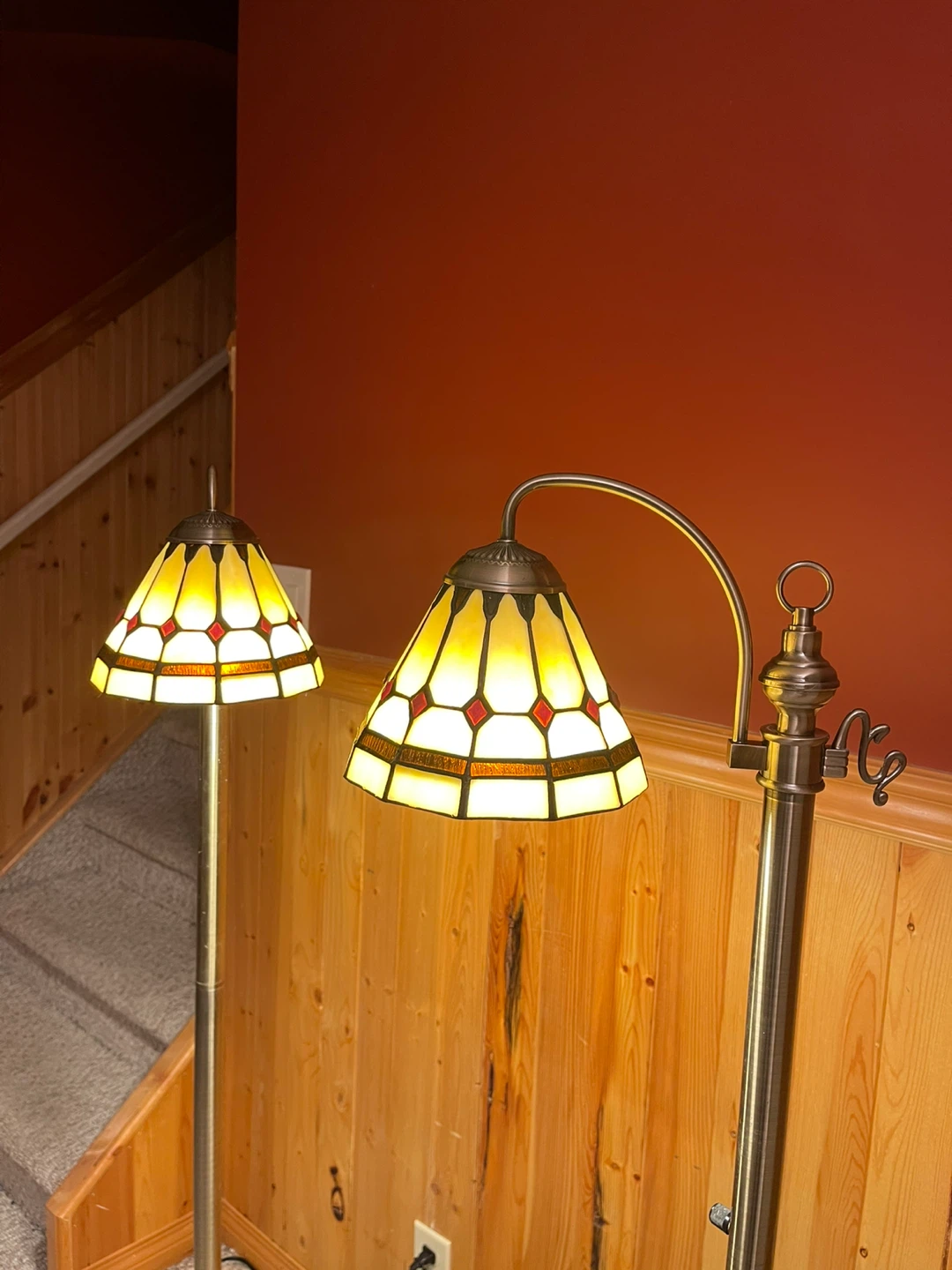 A beautiful Tiffany Style stained glass floor lamp - photo 4