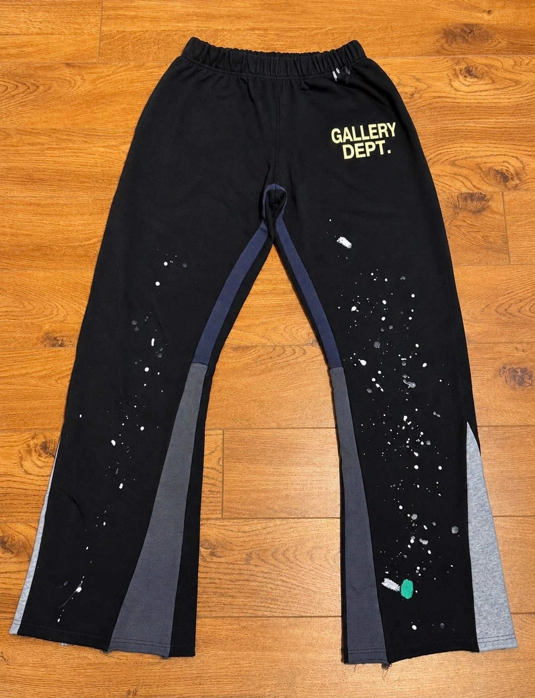 Small gallery dept pants