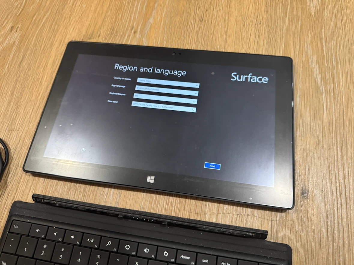 Microsoft Surface RT 32GB Black with Keyboard and Charger - photo 5