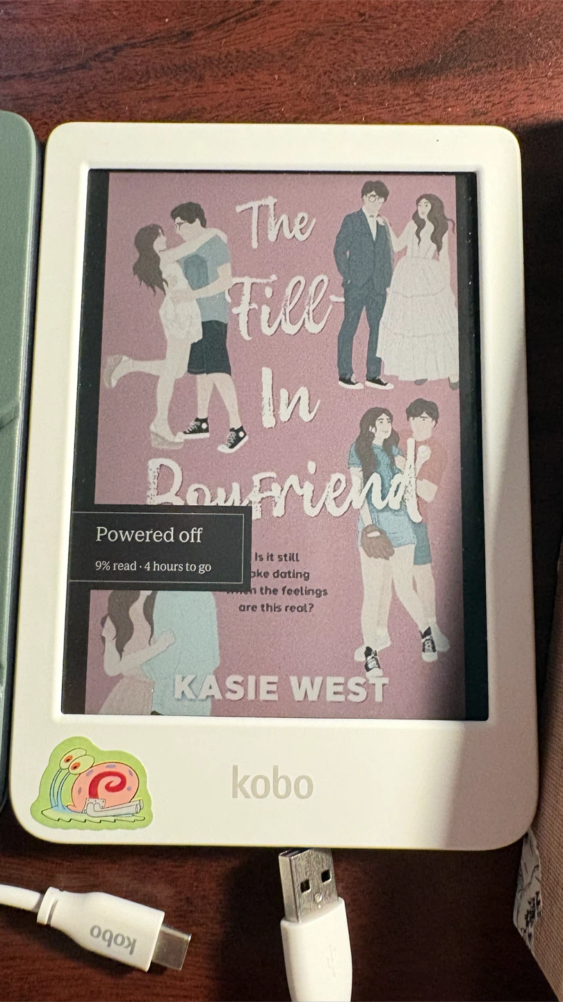 Kobo Clara Colour E-Reader with Case and Box - photo 2