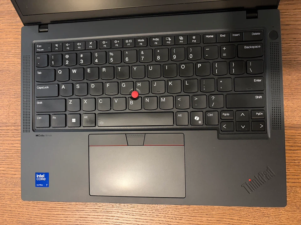 ThinkPad T14 Gen 6 Intel (14”) 1 yr old  with Charger - photo 3