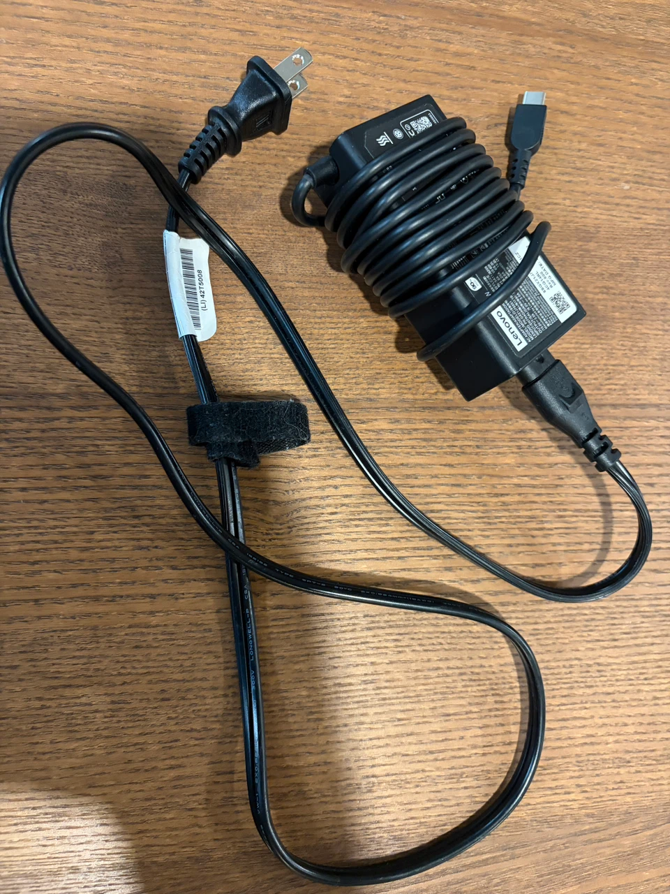 ThinkPad T14 Gen 6 Intel (14”) 1 yr old  with Charger - photo 5
