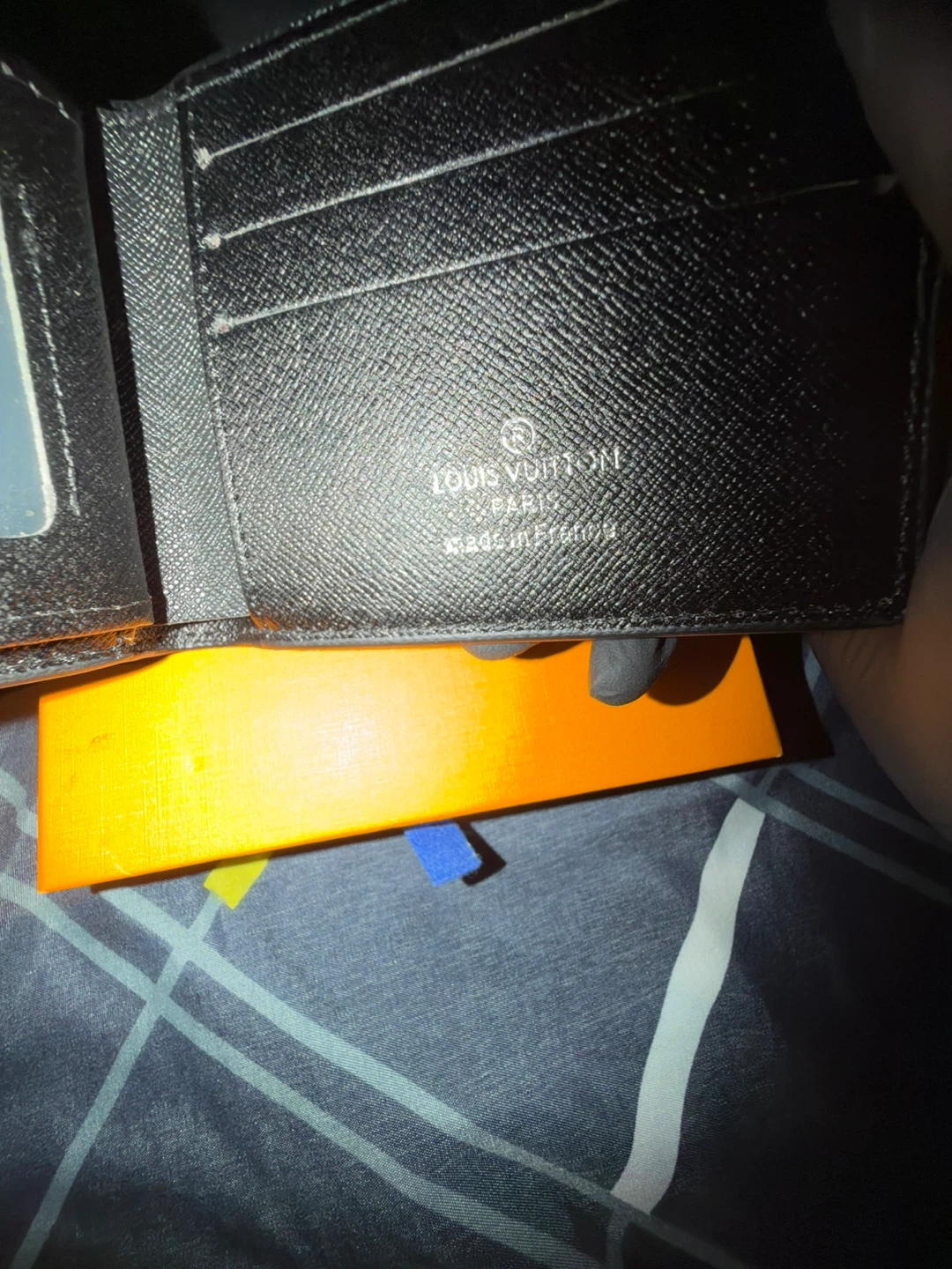 Louis Vuitton Black Wallet - photo 3