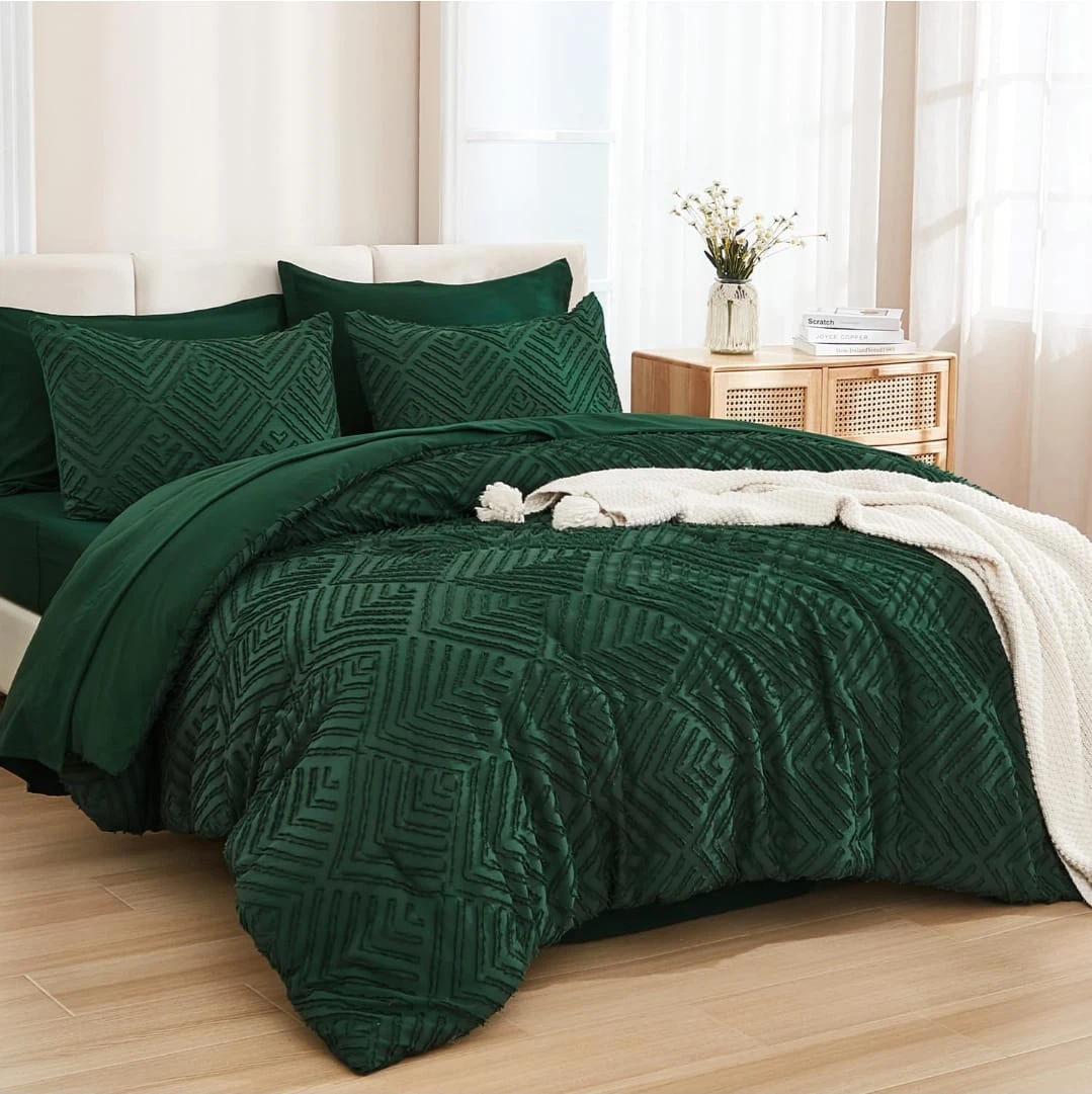 7-Piece Green Bedding Set - photo 2