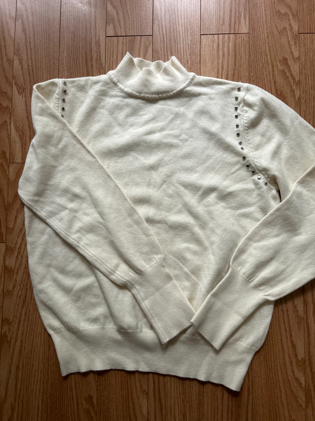 New Cashmere Cream Mock Neck Sweater Size M