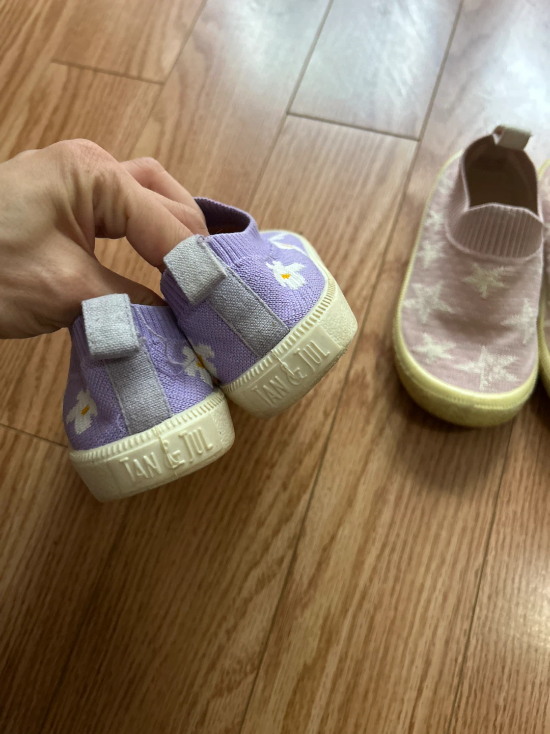 Two Pairs of Jan & Jul Kids Knit Shoes Toddler Size 8 - photo 3