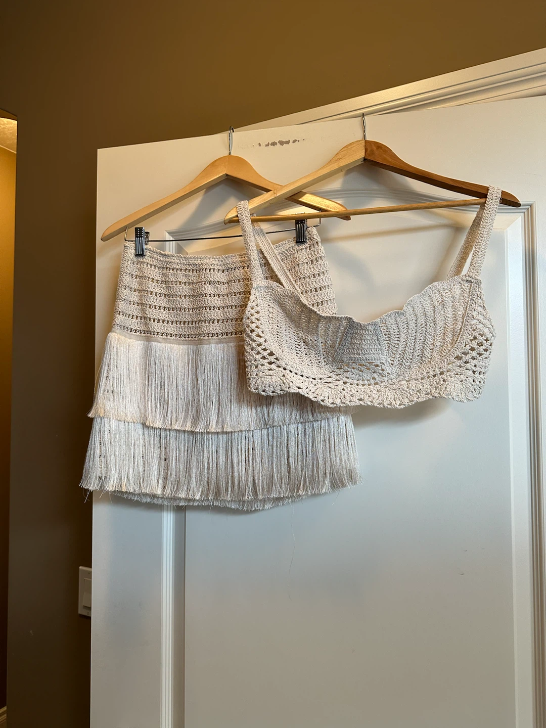 Brand new size medium 28” waist crotchet  skirt set