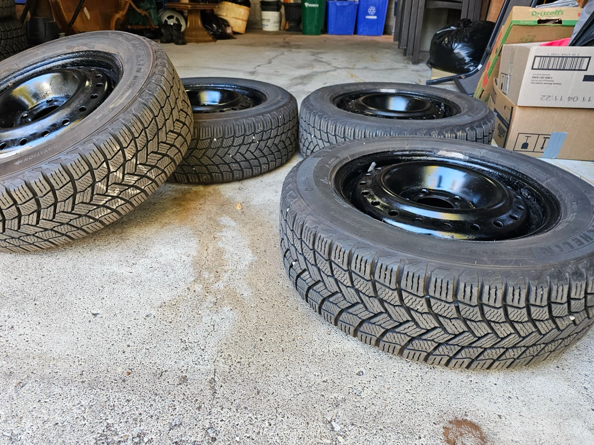 Michelin X-Ice Winter Tires ON Rims 195 - photo 2