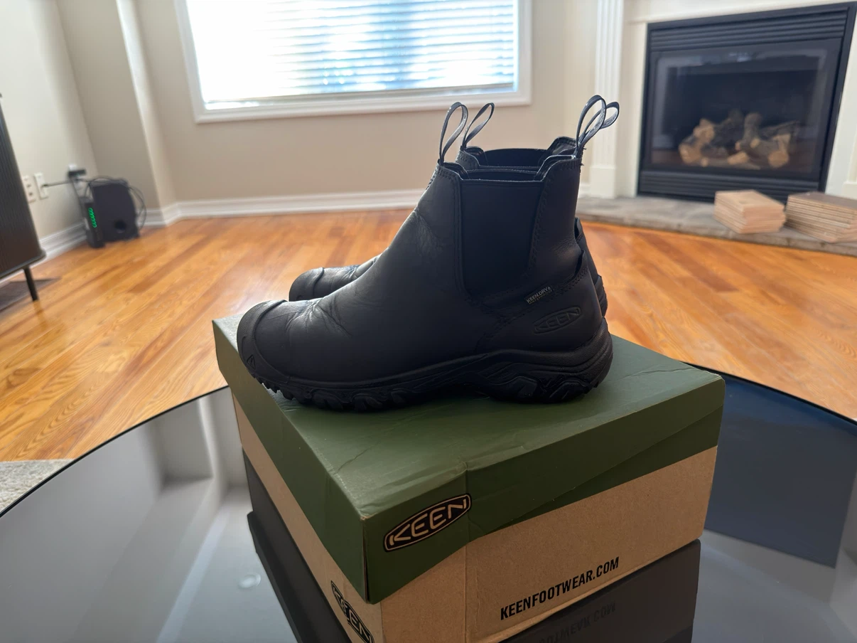 Keen Chelsea Boots