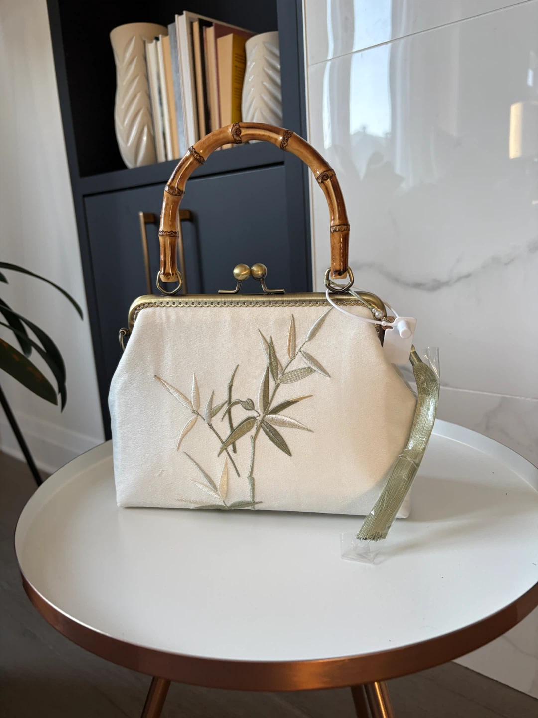 Women’s handbag