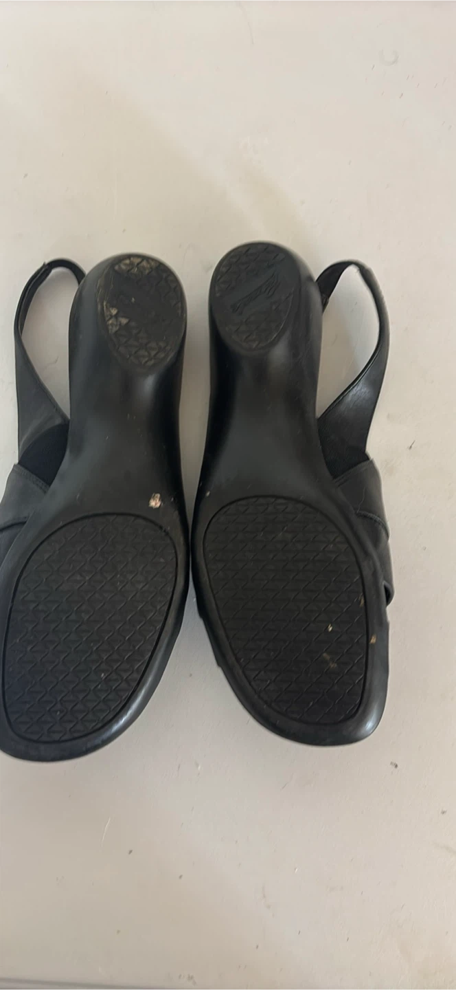 Eastland Penmans black sandals - photo 2