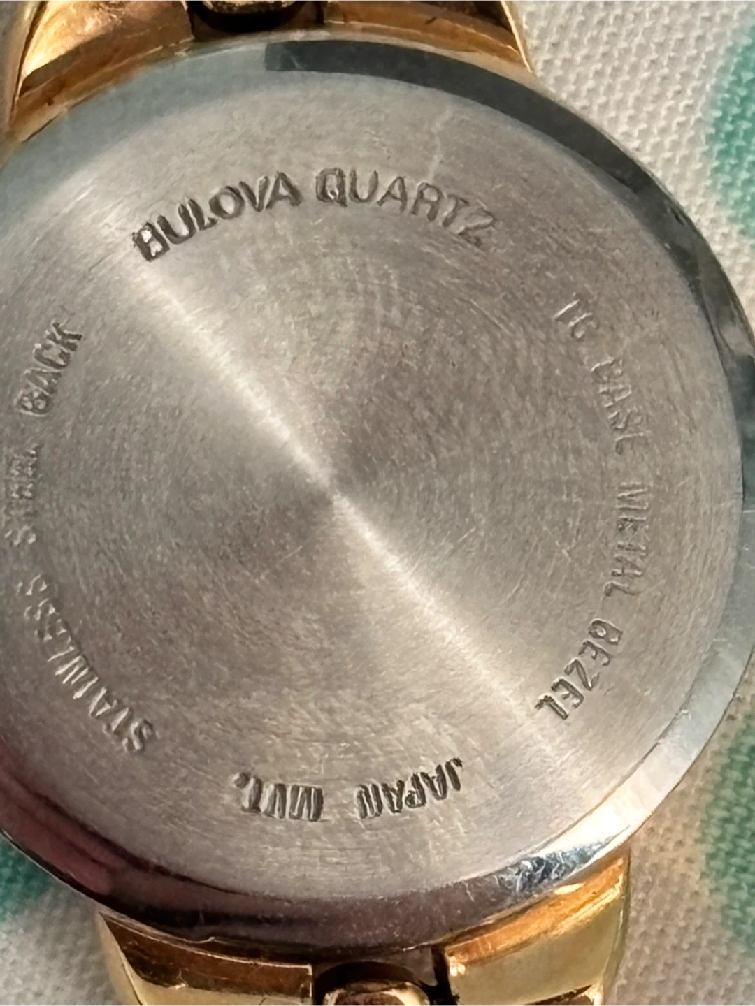 Bulova Gold-Tone Quartz Watch - photo 5