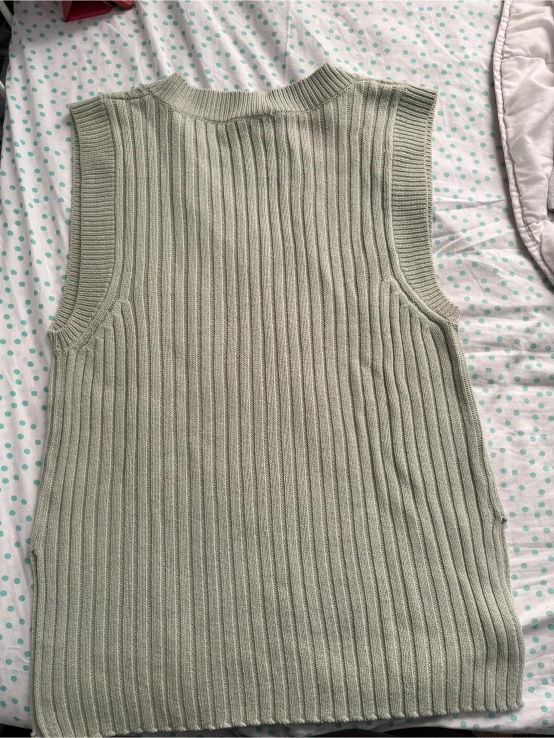 H&M Divided V-Neck Ribbed Knit Sweater Vest - photo 3