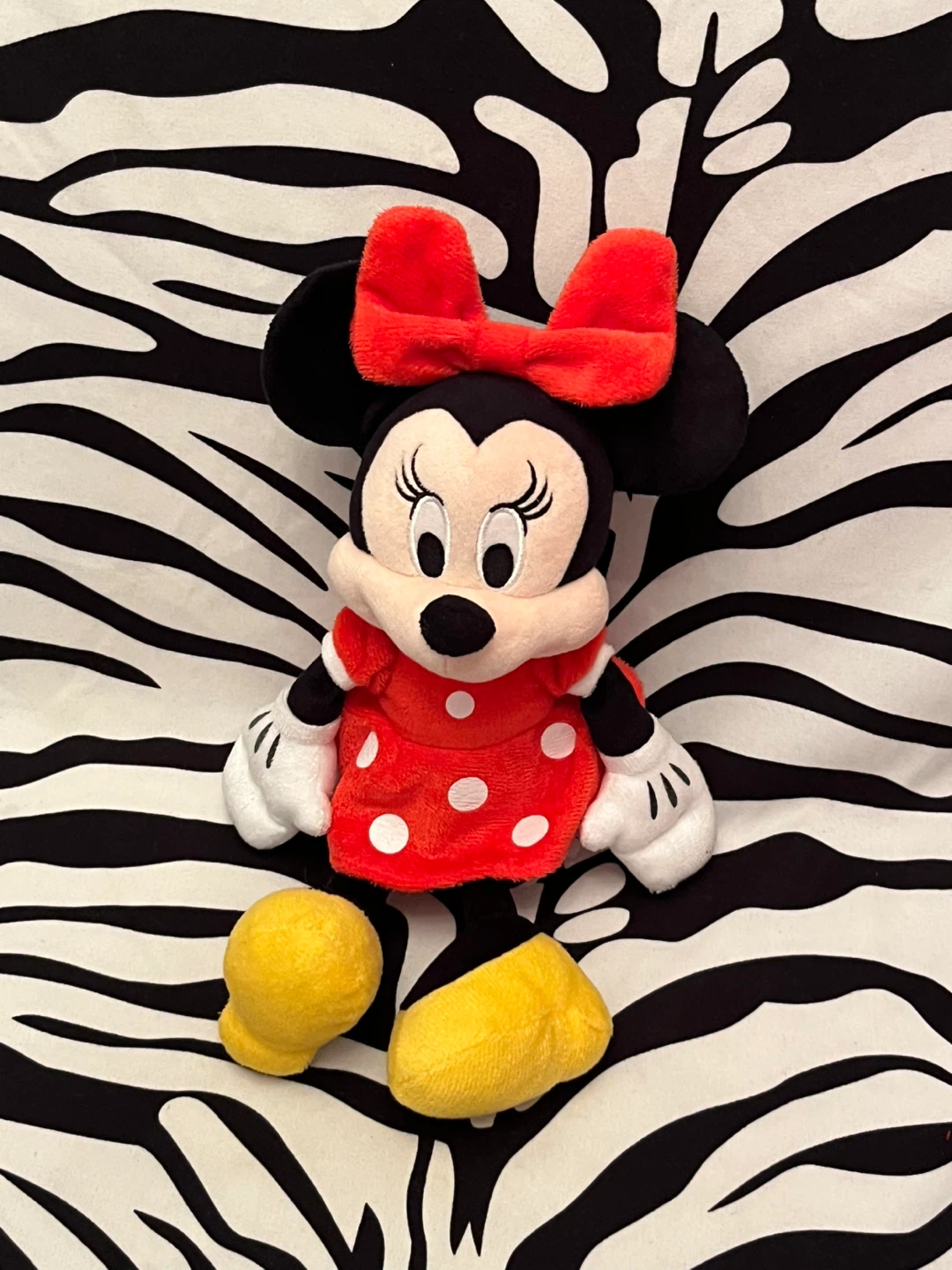 ♥️ Minnie Mouse in red polka dot dress Disney Plush Toys ♥️ - photo 2