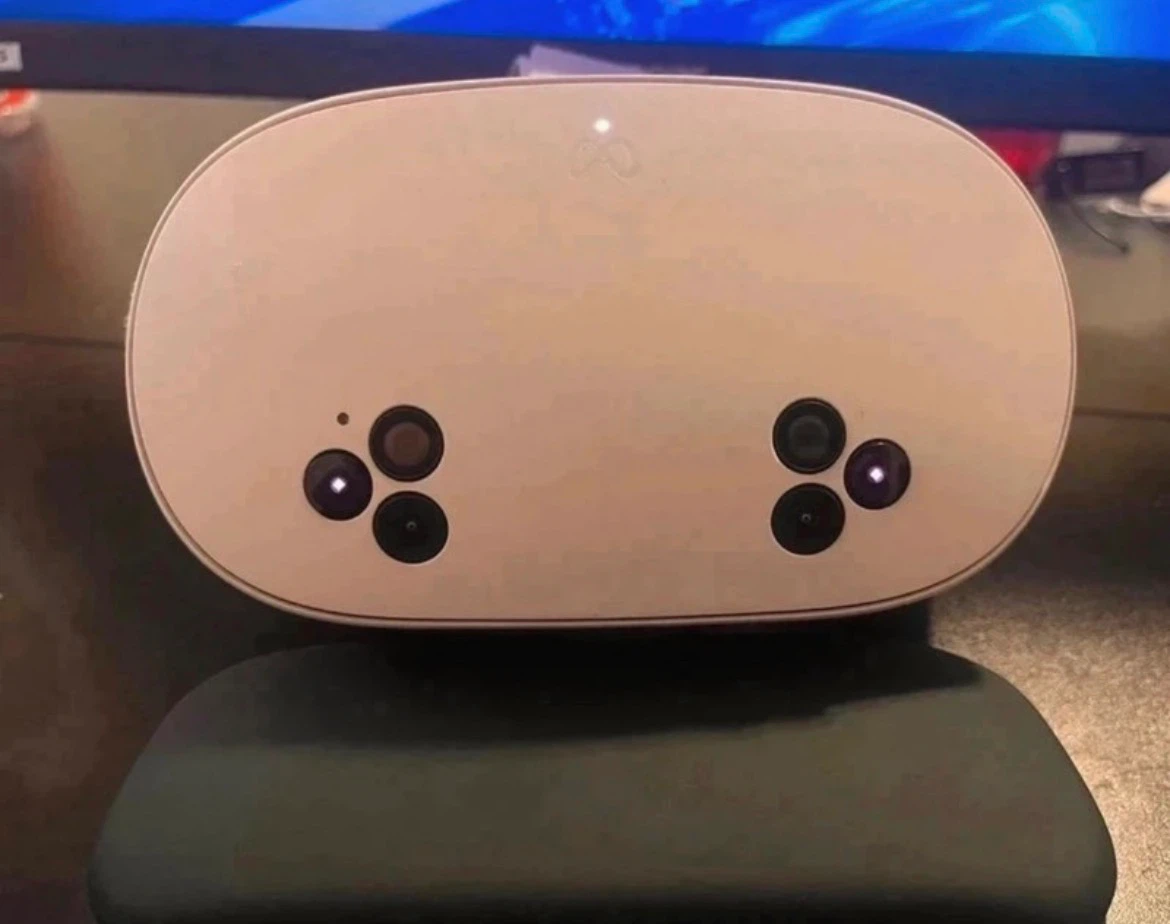 Meta Quest 3S VR - photo 3