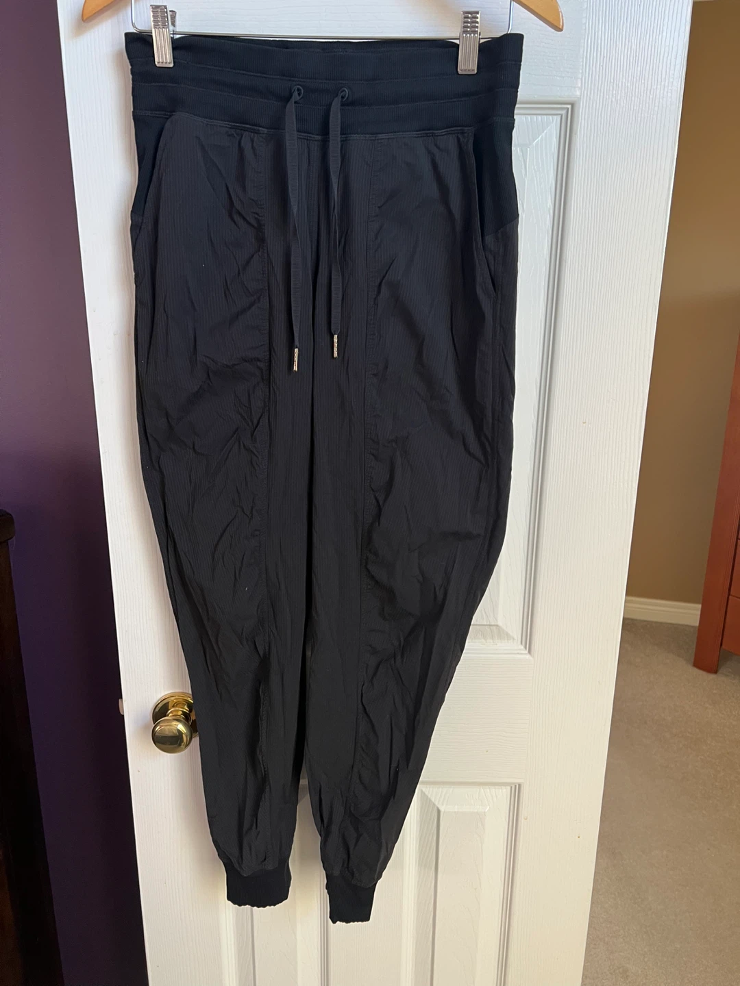 Lululemon Dance Studio Mid-Rise Joggers, Black, Size 6