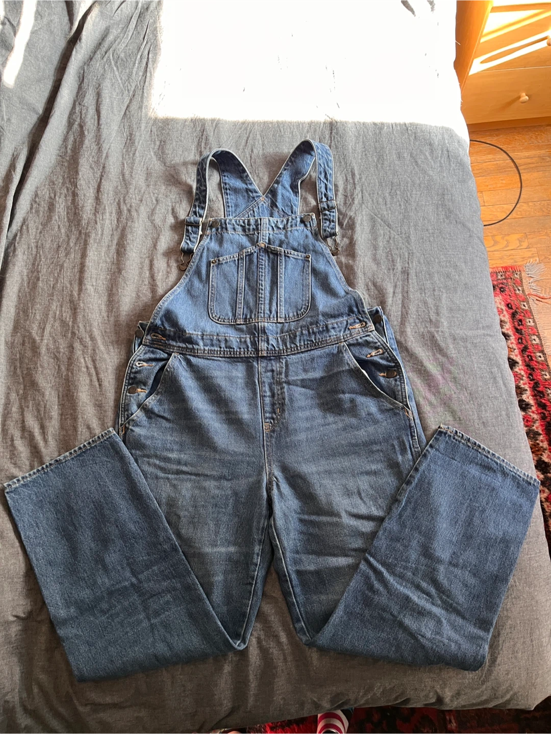 Old navy woman overalls, size 12
