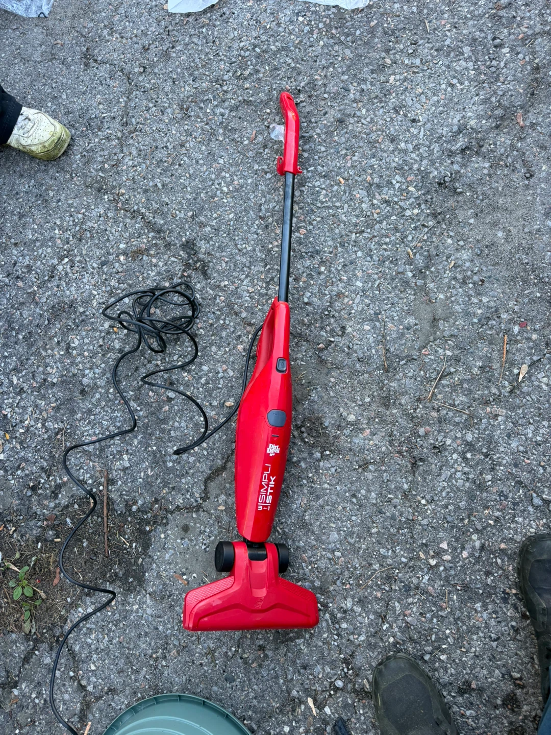 Dirt Devil Simpli-Stik 3-in-1 Vacuum
