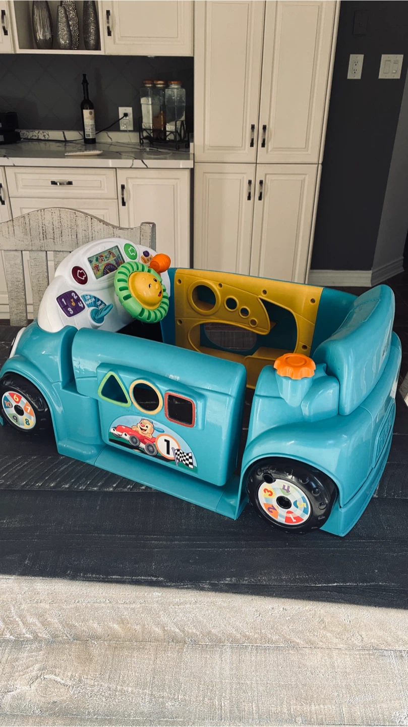 Fisher-Price Laugh & Learn Smart Stages Crawl Around Car