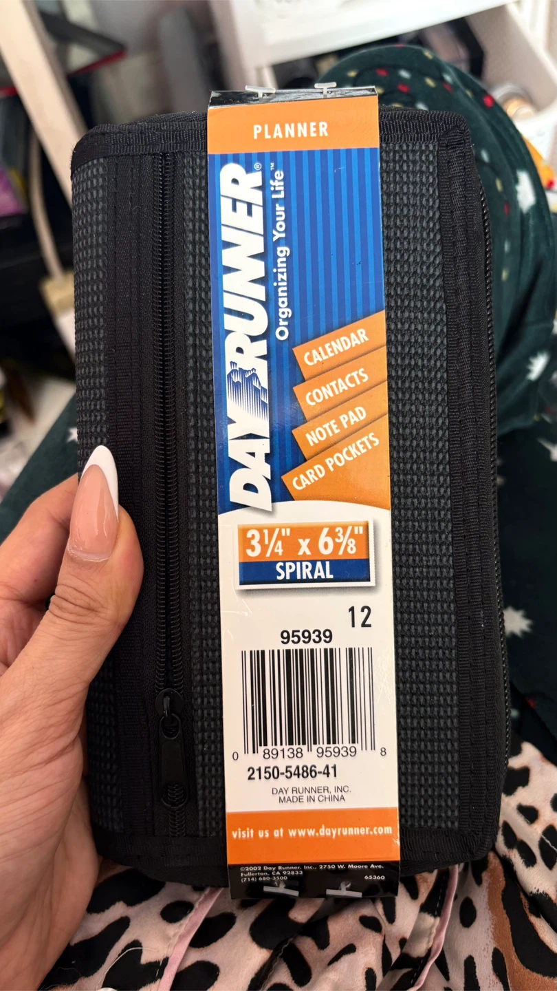 Day Runner Spiral Pocket Planner - photo 3