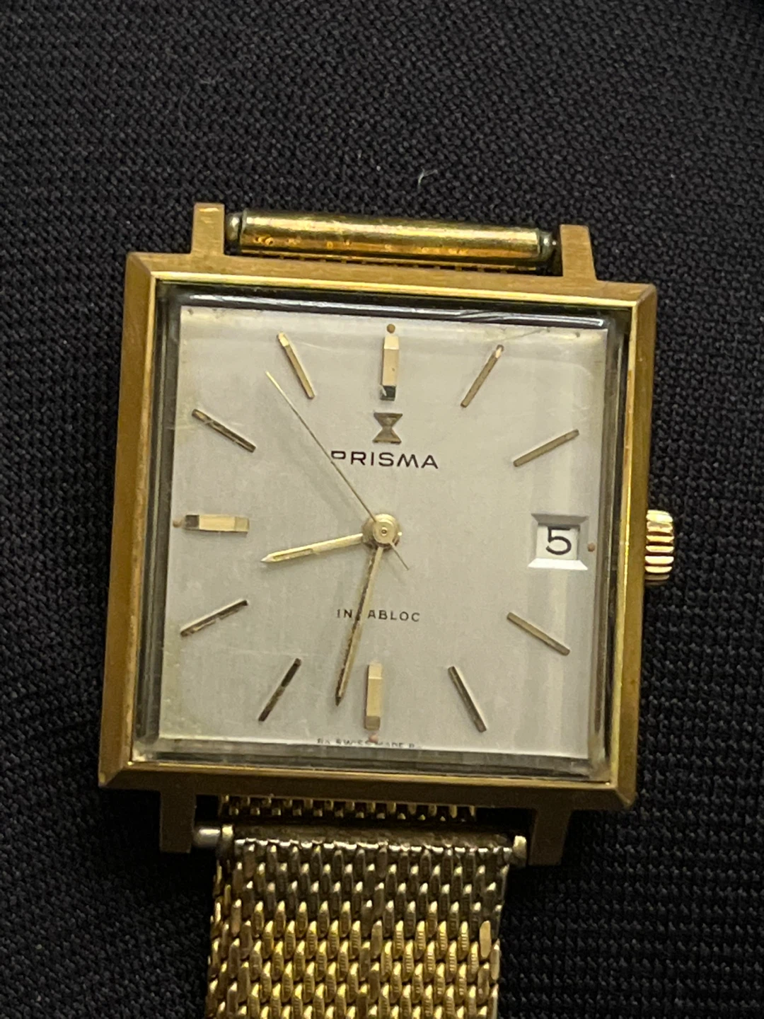 Vintage Roamer 17 Jewel Incabloc Manual Wind Tank Watch