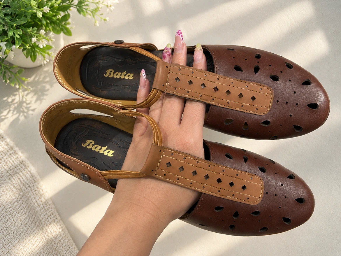 Women footwear - photo 3