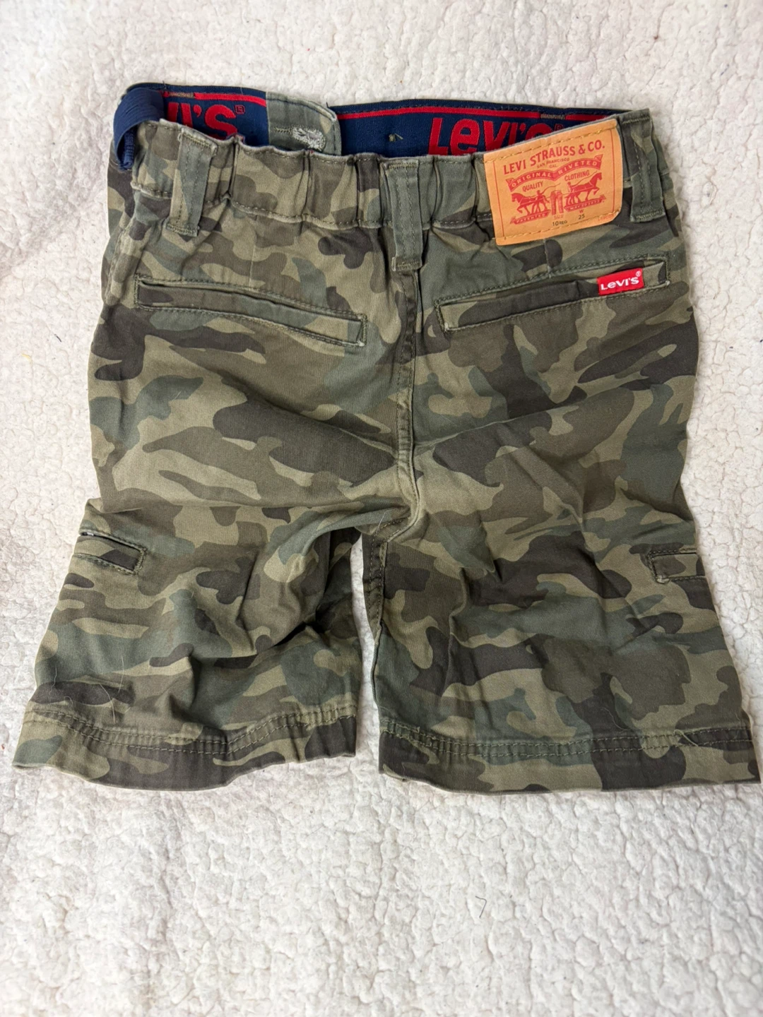 Levi's Boys Camo Cargo Shorts Size 10 - photo 5