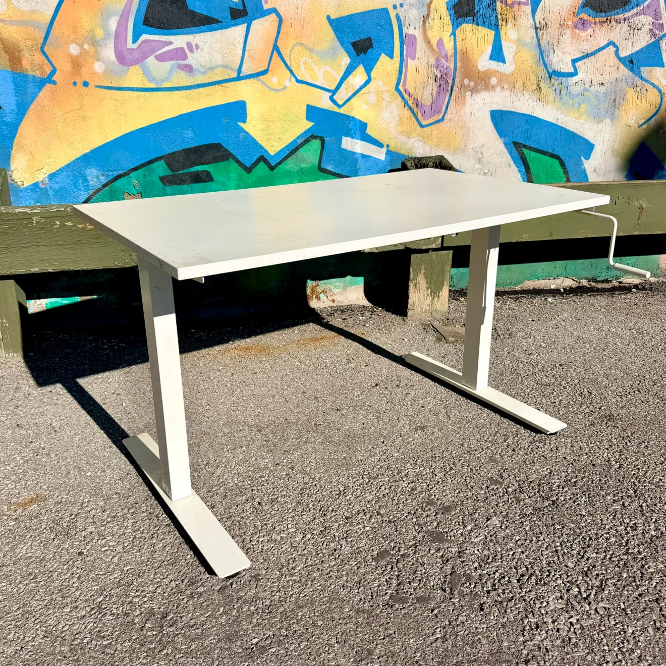 White Manual Crank Sit/Stand Desk
