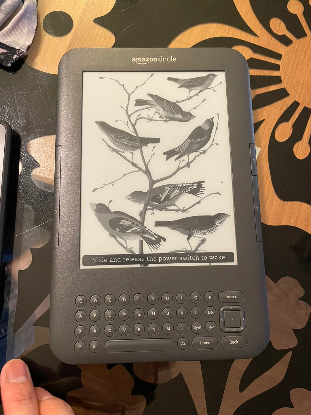 Amazon Kindle Keyboard E-Reader
