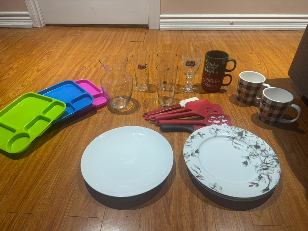 Assorted dishes